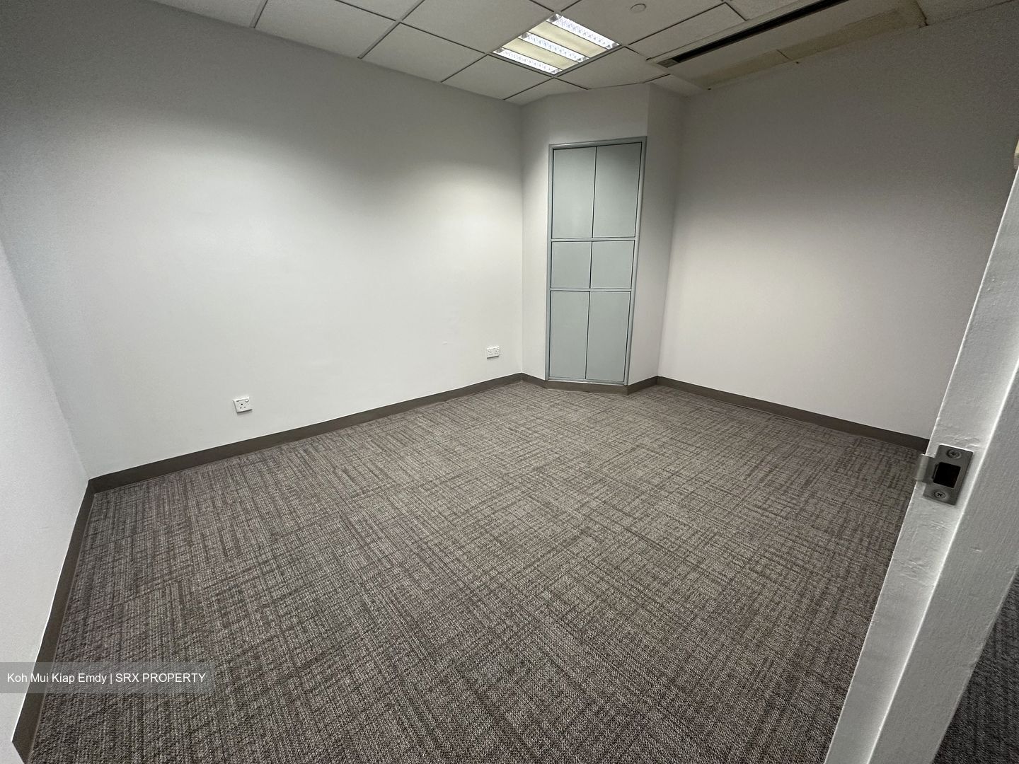Tan Chong Tower (D7), Office #610369971